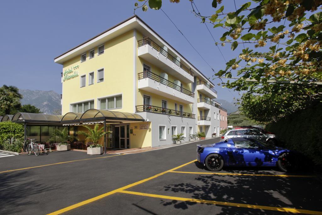 Hotel Miorelli Torbole Sul Garda Bagian luar foto
