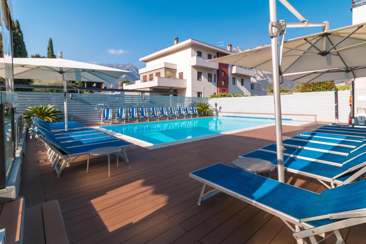 Hotel Miorelli Torbole Sul Garda Bagian luar foto
